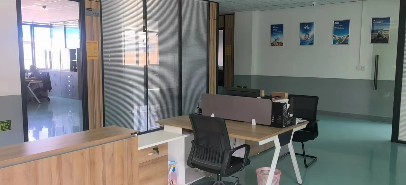 High-power load bank assembly area